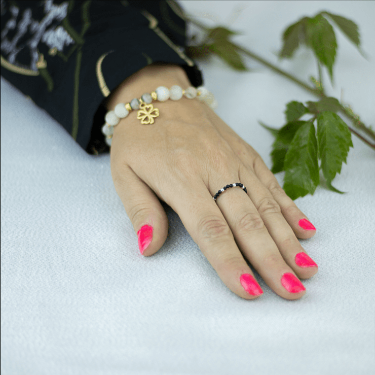Elastyczny pierścionek z kamieniem naturalnym – Biżuteria z kamieniami